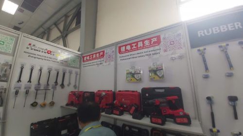 Bộ chuyển đổi nguồn điện oem.đổi điện pin sạc từ 21v thành 220v.